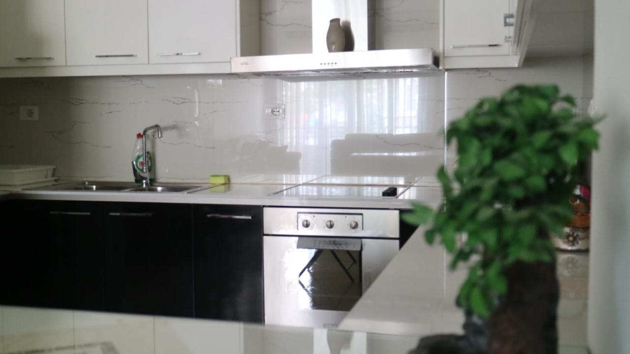 Apartment Rei Sarande
